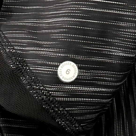 Lululemon Power Thru High Rise Abrasion Resistant Tight 25" Heathered Black Sz 6 - Picture 8 of 9